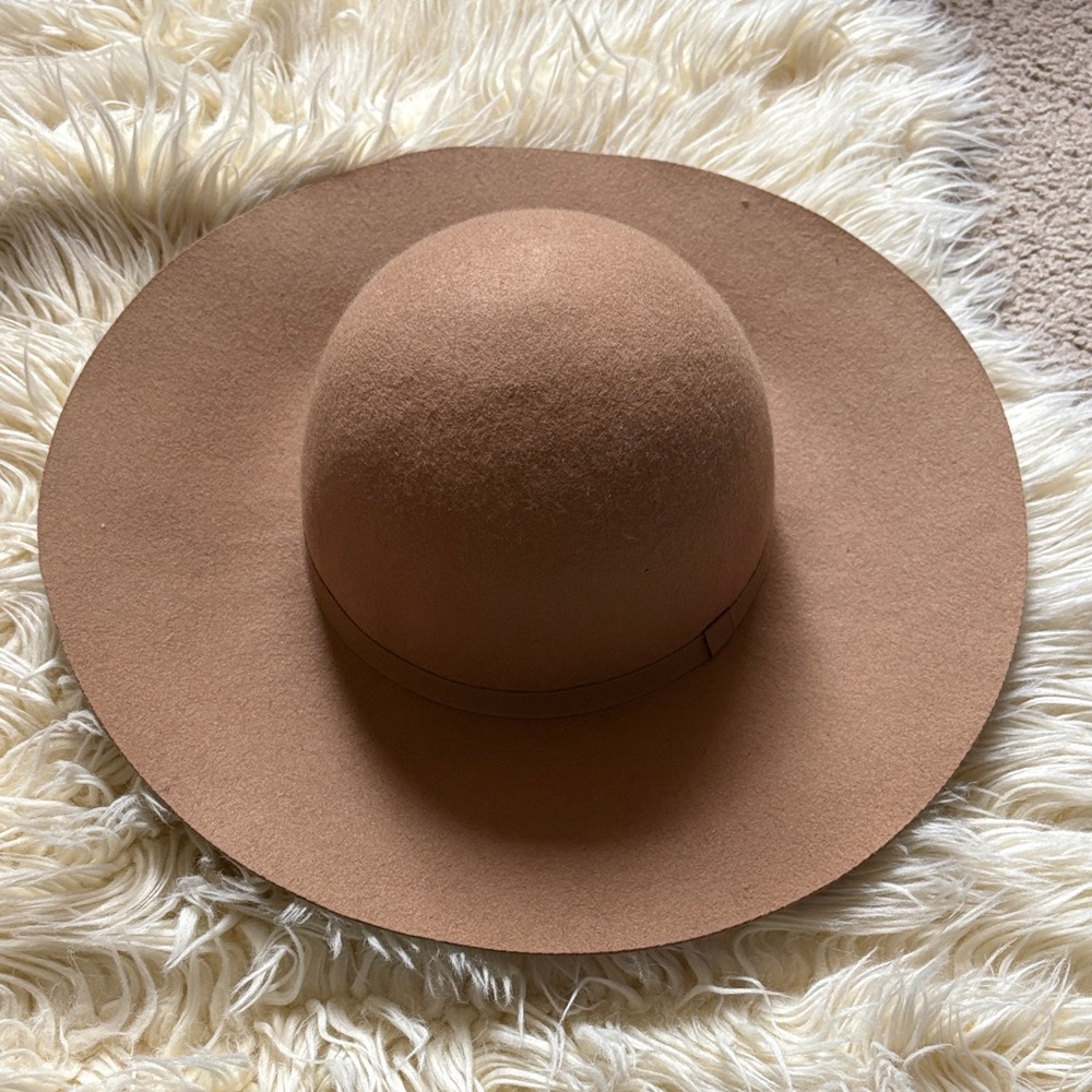 H&M women’s wool hat